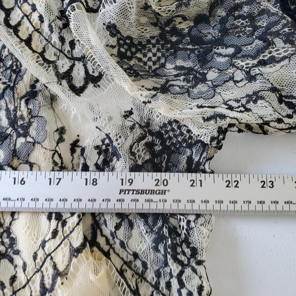 Altar'd State Lace Top Womens Large Black Cream Sheer Dark Romantic Whimsigoth - Picture 6 of 9